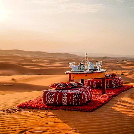 Amazing Luxury Camp Hotel เมอร์ซูกา ภายนอก รูปภาพ