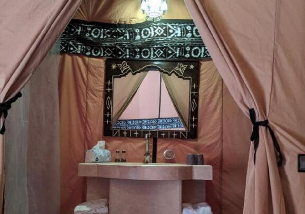 Amazing Luxury Camp Hotel เมอร์ซูกา ภายนอก รูปภาพ