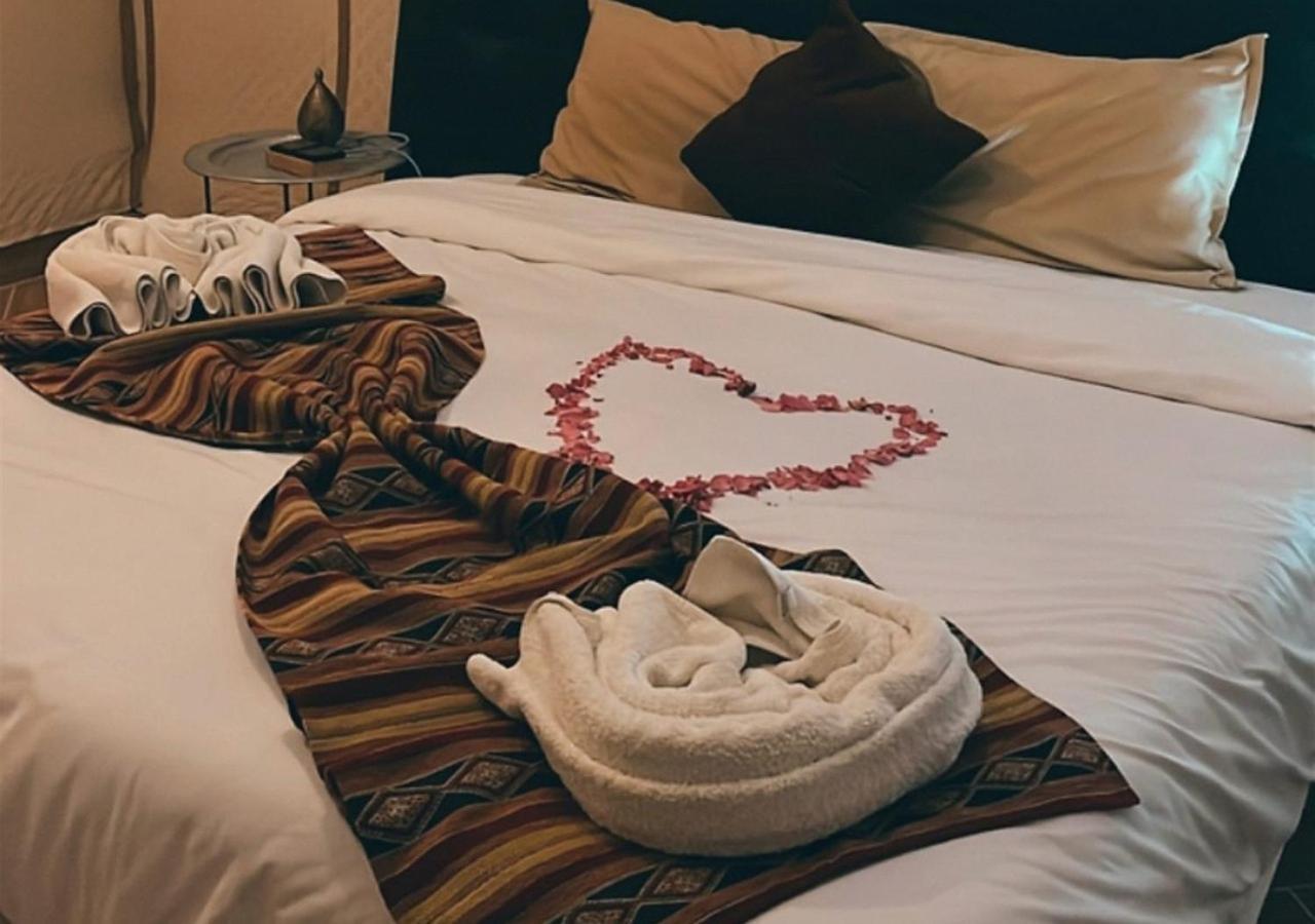 Amazing Luxury Camp Hotel เมอร์ซูกา ภายนอก รูปภาพ