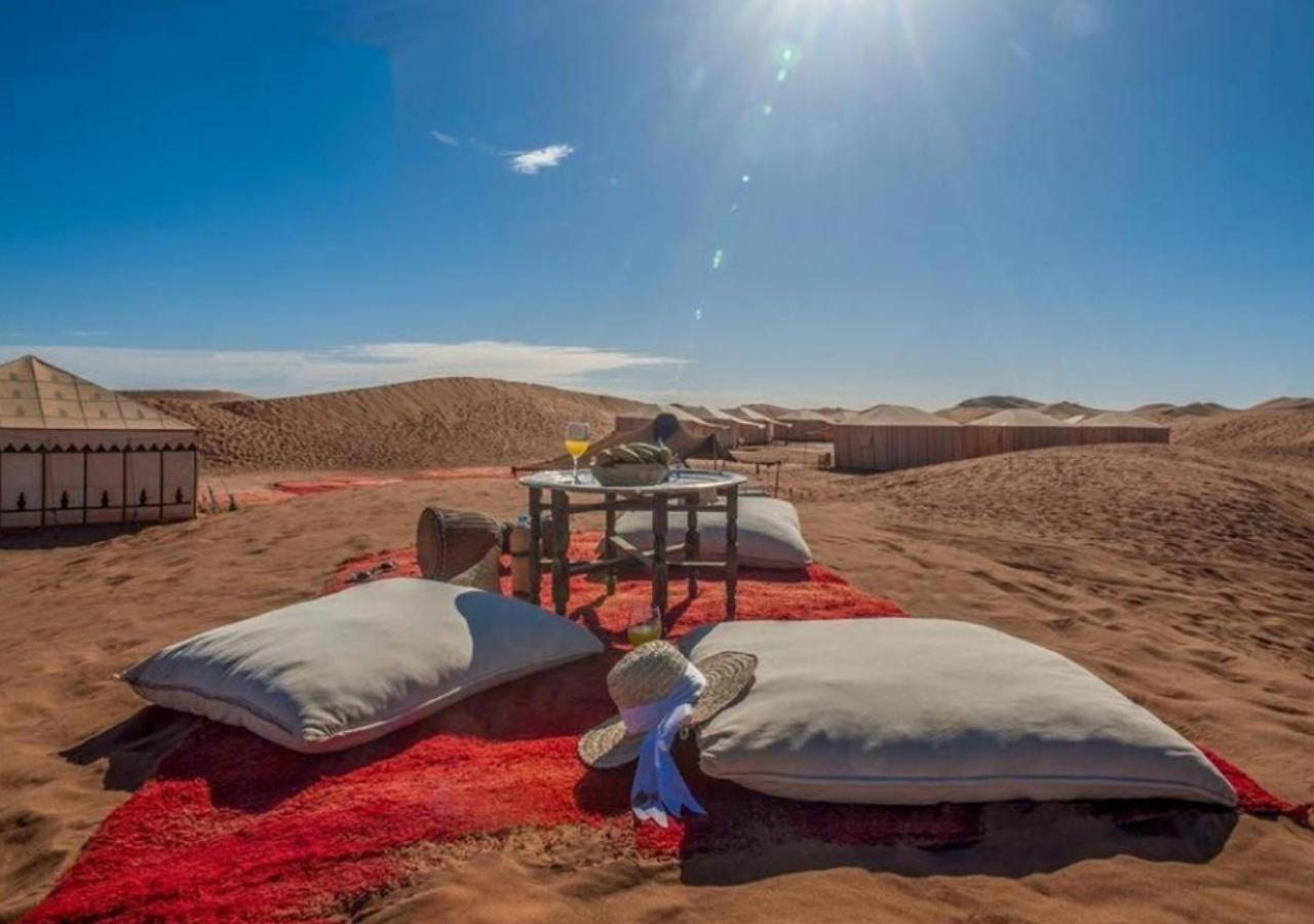 Amazing Luxury Camp Hotel เมอร์ซูกา ภายนอก รูปภาพ