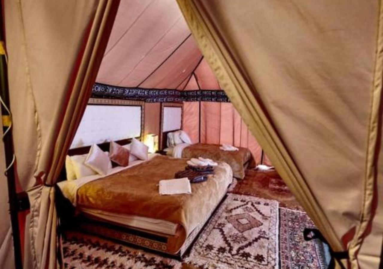Amazing Luxury Camp Hotel เมอร์ซูกา ภายนอก รูปภาพ