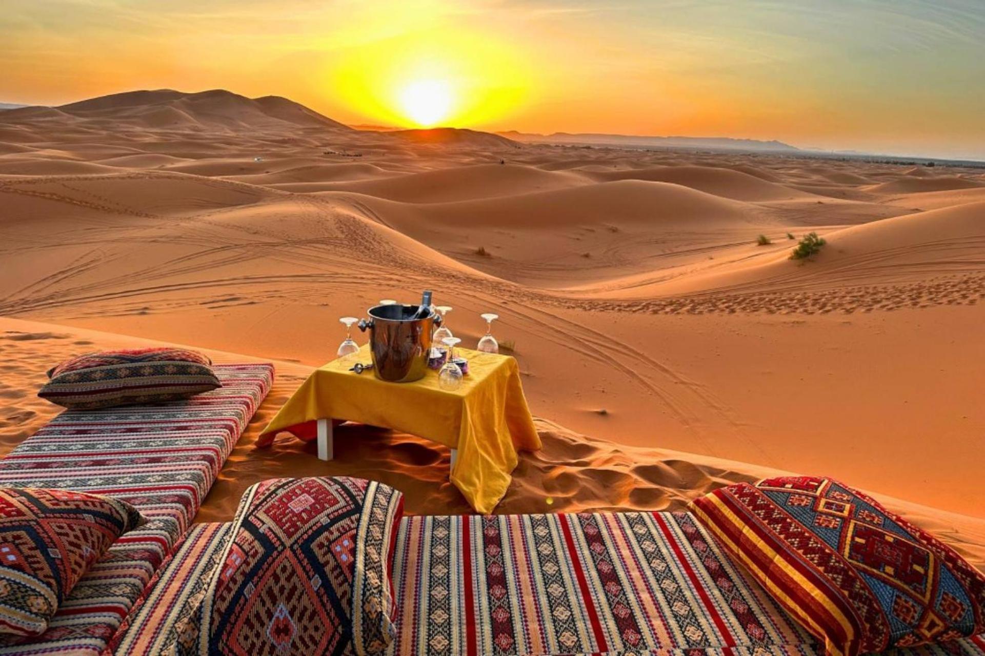 Amazing Luxury Camp Hotel เมอร์ซูกา ภายนอก รูปภาพ